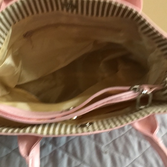 Cute pink purse - Picture 3 of 4